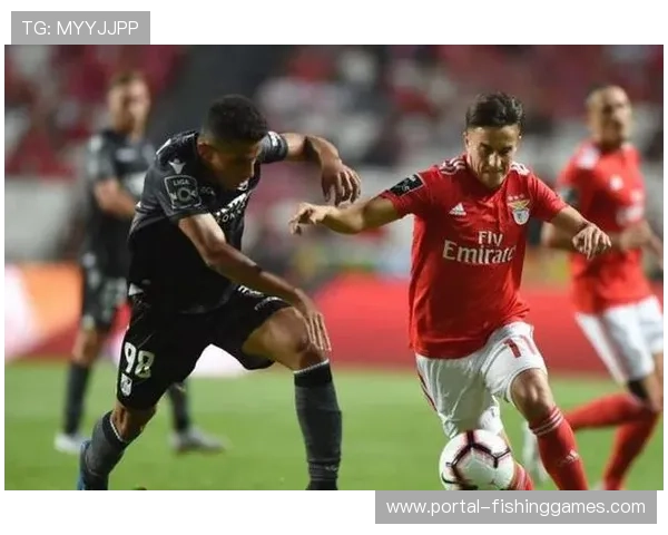 本菲卡前锋帕夫利迪斯近10场轰10球，成球队进攻核心